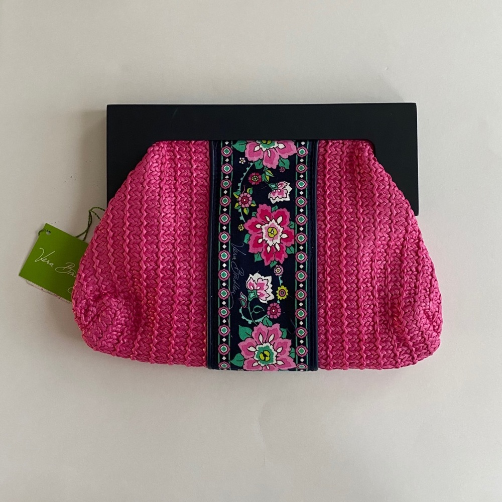 Vera Bradley 🌸Straw Clutch 👛